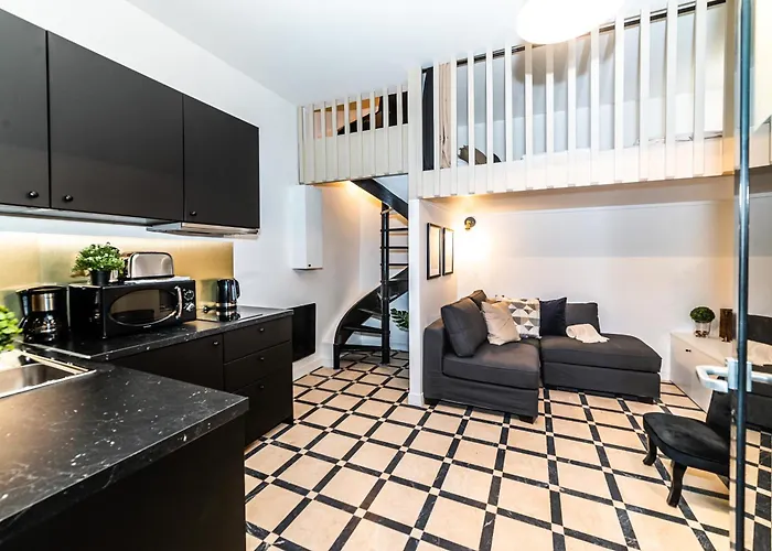 Triplex 50 M2 - Montorgueil & Marais